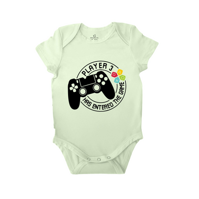 'Player 3 Has Joined the Game' Baby Onesie, Computer Gamer Bodysuit SwaddleAn
